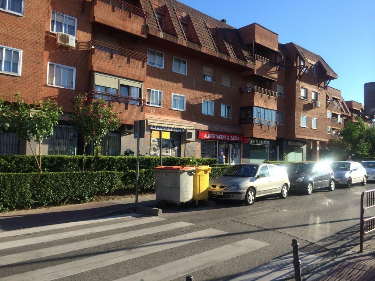 Vivienda Familiar Con Jardin Junto A Ifema Lägenhet Madrid Exteriör bild