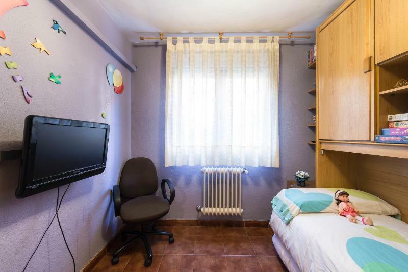 Vivienda Familiar Con Jardin Junto A Ifema Lägenhet Madrid Exteriör bild