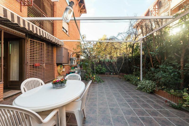 Vivienda Familiar Con Jardin Junto A Ifema Lägenhet Madrid Exteriör bild