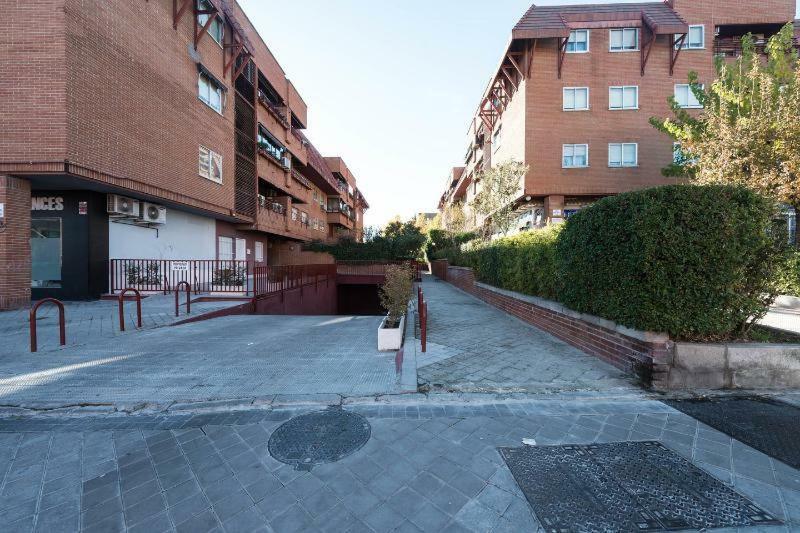 Vivienda Familiar Con Jardin Junto A Ifema Lägenhet Madrid Exteriör bild
